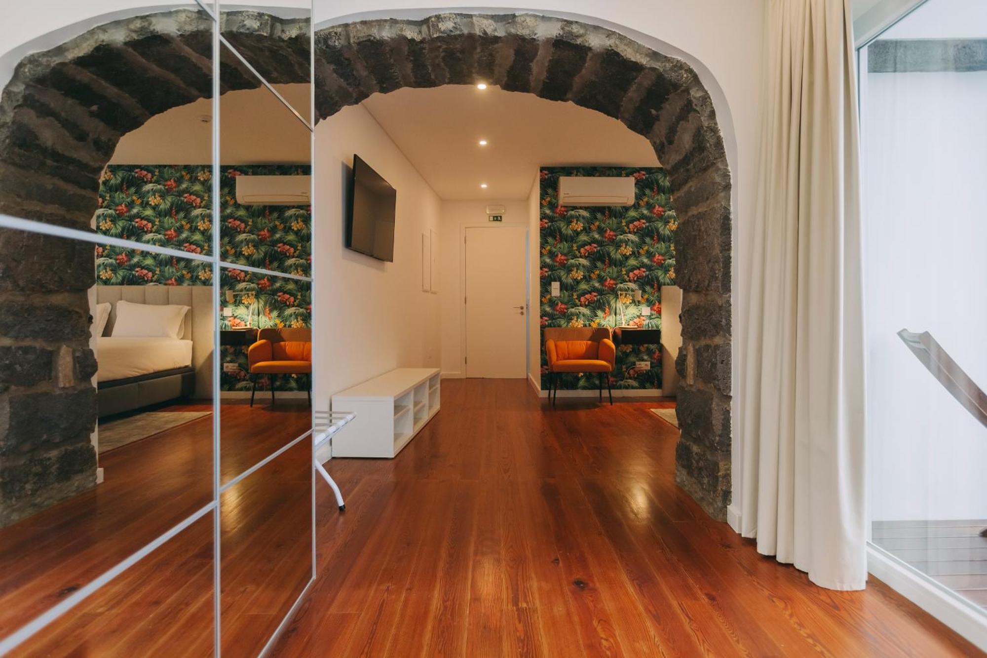 Azores Inn - Family Suites Ponta Delgada Zimmer foto